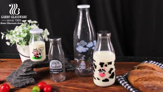 Botella de vidrio de leche al por mayor, 500 ml, 300 ml, 550 ml, botella de agua de licor de vidrio transparente y vacía con tapa de corcho